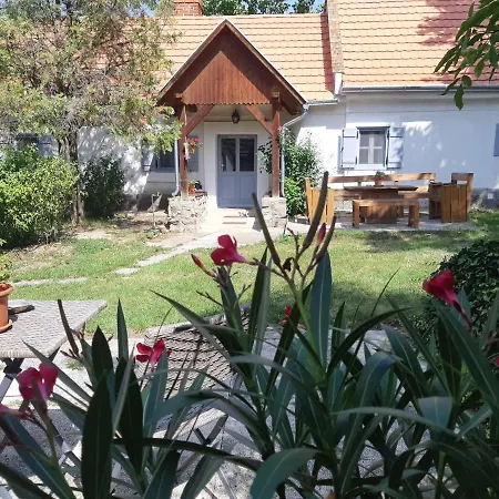 Ferienhaus A La Maison - Epp Mint Otthon