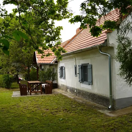 Ferienhaus A La Maison - Epp Mint Otthon Szentbekkalla