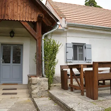 別荘 A La Maison - Epp Mint Otthon